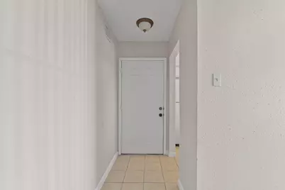 1950 Spenwick Drive #408, Houston, TX 77055 - Photo 8
