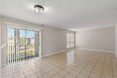 1950 Spenwick Drive #408, Houston, TX 77055 - Photo 12