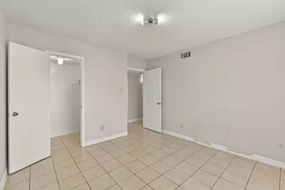 1950 Spenwick Drive #408, Houston, TX 77055 - Photo 18