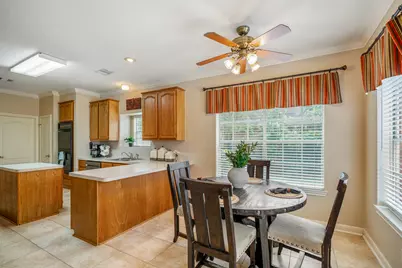 6614 Seinfeld Court, Houston, TX 77069 - Photo 14