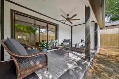 906 Eleanor Street, Houston, TX 77009 - Photo 2