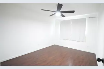 8615 Brookren Circle, Houston, TX 77072 - Photo 22