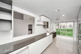 6402 Taggart St, Houston, TX 77007 - Photo 16