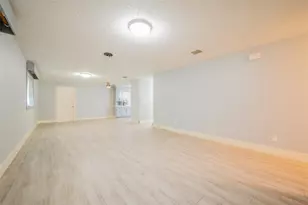 806 County Rd 123, Wharton, TX 77488 - Photo 12
