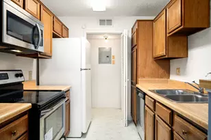 8359 Sands Point Dr, Houston, TX 77036 - Photo 18