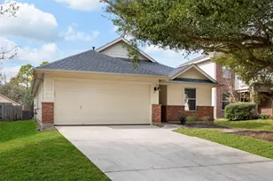 31 Bark Bend Pl, The Woodlands, TX 77385 - Photo 2