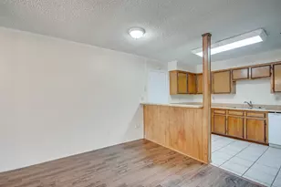 3809 Wood Sorrel Dr, Dickinson, TX 77539 - Photo 4