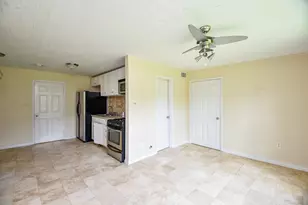 4017 Lovers Ln, Dickinson, TX 77539 - Photo 22