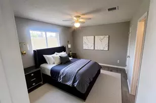 10410 Kirkglen Dr, Houston, TX 77089 - Photo 8