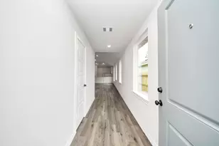 18720 Loom dr, Conroe, TX 77306 - Photo 2
