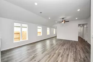 18720 Loom dr, Conroe, TX 77306 - Photo 14