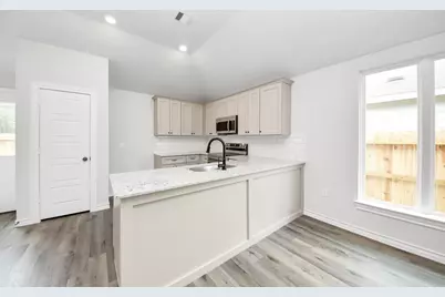 18720 Loom Drive, Conroe, TX 77306 - Photo 8