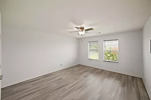 2910 Halcyon Time Trail, Houston, TX 77045 - Photo 20