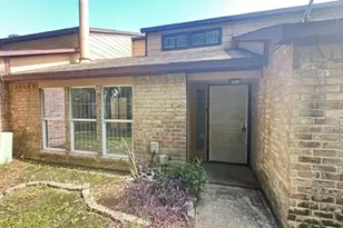 12254 Wild Pine Dr, Houston, TX 77039 - Photo 2