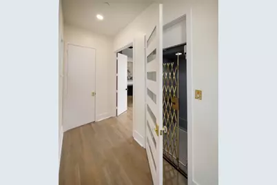 10663 Memorial Drive, Houston, TX 77024 - Photo 10