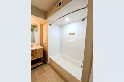 500 Tiki Drive #113, Tiki Island, TX 77554 - Photo 8