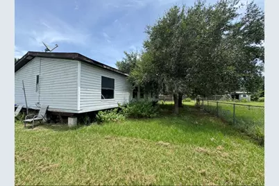 809 Campbell Road, Eagle Lake, TX 77434 - Photo 4