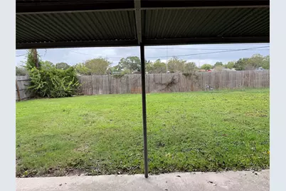 216 Schilling Street, Baytown, TX 77520 - Photo 12
