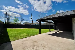 10610 Fleming Dr, Houston, TX 77013 - Photo 32