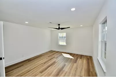 10610 Fleming Drive, Houston, TX 77013 - Photo 12