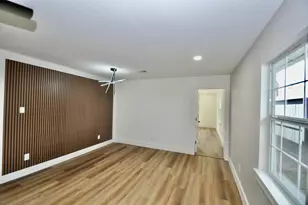 10610 Fleming Dr, Houston, TX 77013 - Photo 6