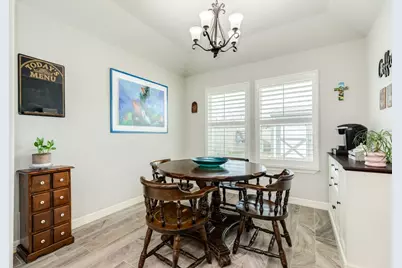 344 Yorktown Avenue, Clute, TX 77531 - Photo 16