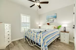 344 Yorktown Ave, Clute, TX 77531 - Photo 22