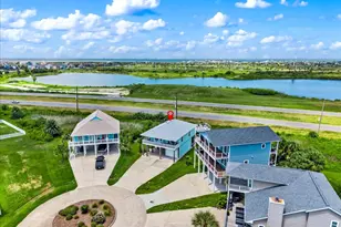 3902 Pirates Beach Ct, Galveston, TX 77554 - Photo 42