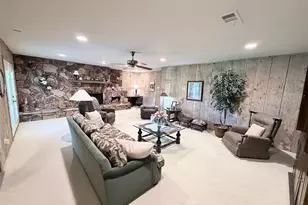 2134 5th St, Port Neches, TX 77651 - Photo 12
