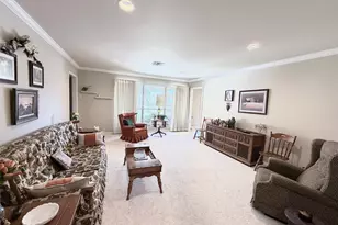 2134 5th St, Port Neches, TX 77651 - Photo 4