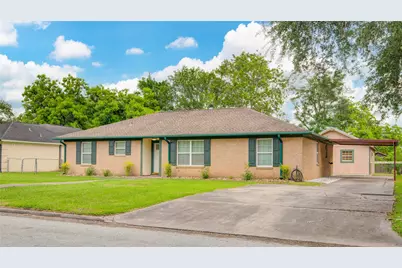 1461 Camellia Street Drive, Sweeny, TX 77480 - Photo 1
