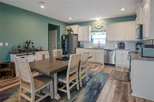 957 S Cove, Crystal Beach, TX 77650 - Photo 8