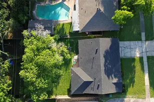 7607 Grape St, Houston, TX 77074 - Photo 36