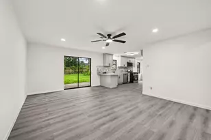 7607 Grape St, Houston, TX 77074 - Photo 4