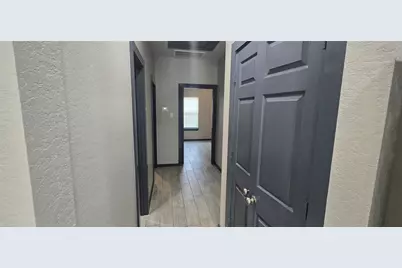 8121 Claiborne Street #B, Houston, TX 77078 - Photo 8