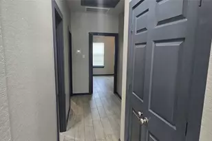 8121 Claiborne St, Houston, TX 77078 - Photo 8