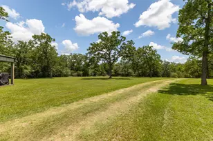 1072 Papenberg Ln, Columbus, TX 78934 - Photo 38