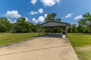 1072 Papenberg Ln, Columbus, TX 78934 - Photo 2