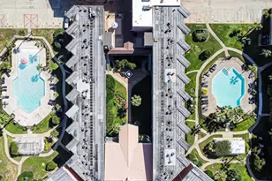 6300 Seawall Blvd, Galveston, TX 77551 - Photo 2