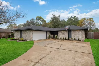 7818 Kellwood Drive, Houston, TX 77040 - Photo 2