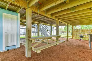 1004 20th St, Dickinson, TX 77539 - Photo 14