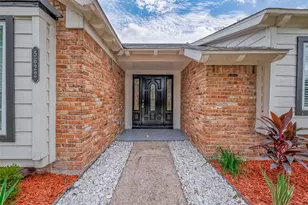 5622 Valkeith Dr, Houston, TX 77096 - Photo 36