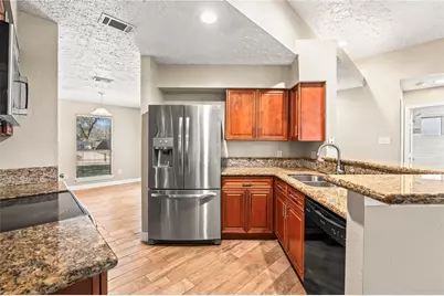 311 Windward Drive, League City, TX 77573 - Photo 10