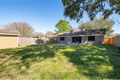 311 Windward Drive, League City, TX 77573 - Photo 4