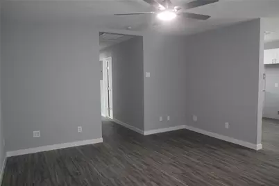 1115 W 4th Street, Freeport, TX 77541 - Photo 6