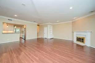 573 N Post Oak Ln, Houston, TX 77024 - Photo 8