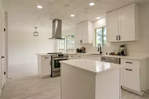 7926 Windy Creek Dr, Houston, TX 77040 - Photo 20