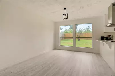 7926 Windy Creek Drive, Houston, TX 77040 - Photo 14