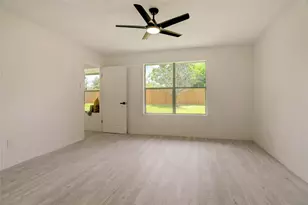 7926 Windy Creek Dr, Houston, TX 77040 - Photo 28