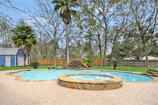 2500 Owen St, Alvin, TX 77511 - Photo 40